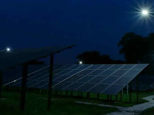 Image-Of-Best-Sustainability-Innovations-Night-time-Solar-Panels